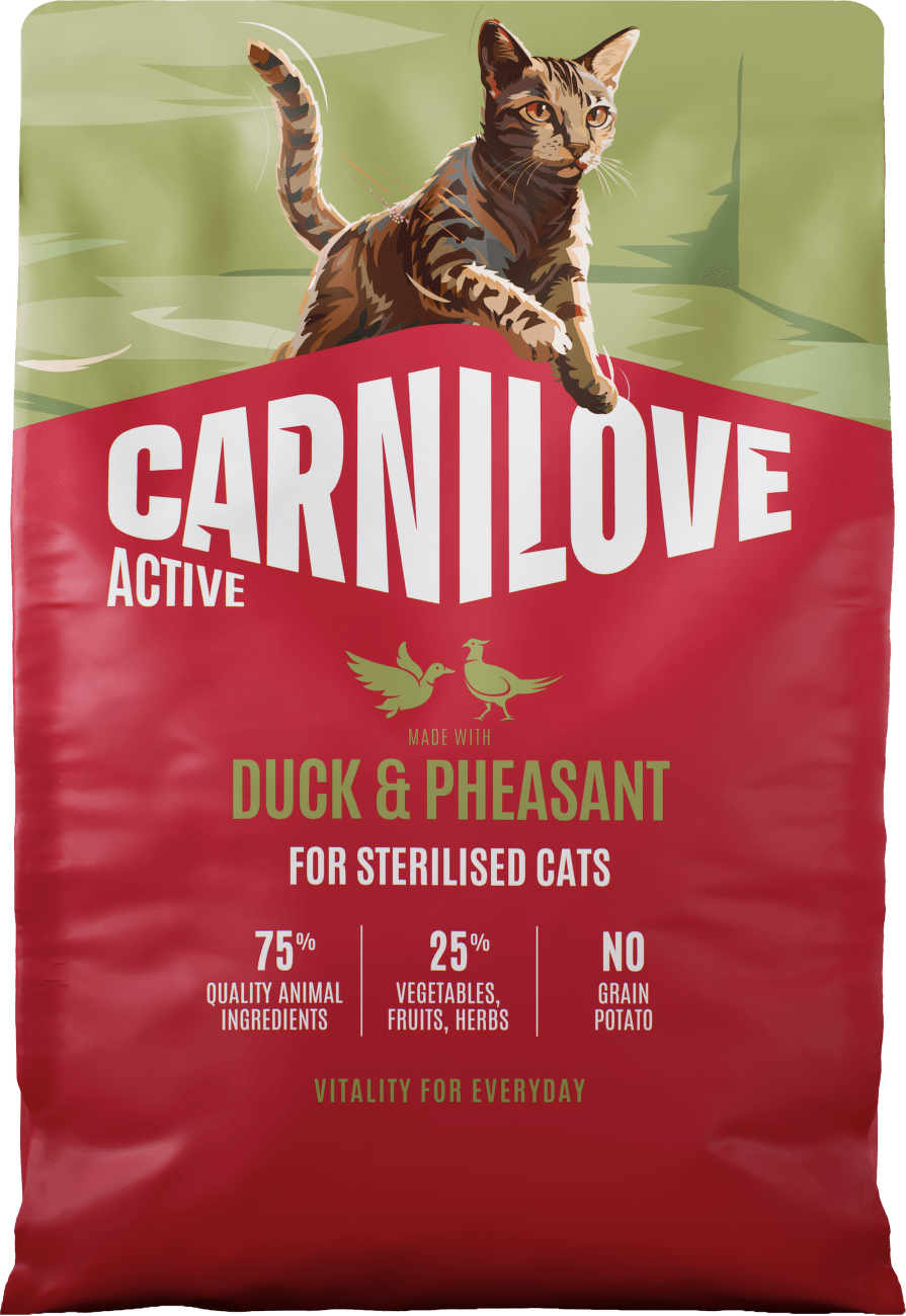 Granule CARNILOVE Active pro sterilizované kočky kachna a bažant 2 kg
