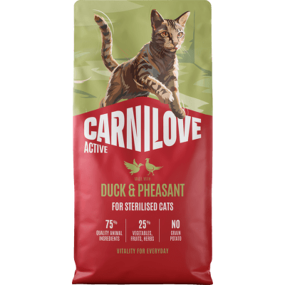Granule CARNILOVE Active pro sterilizované kočky kachna a bažant 6 kg