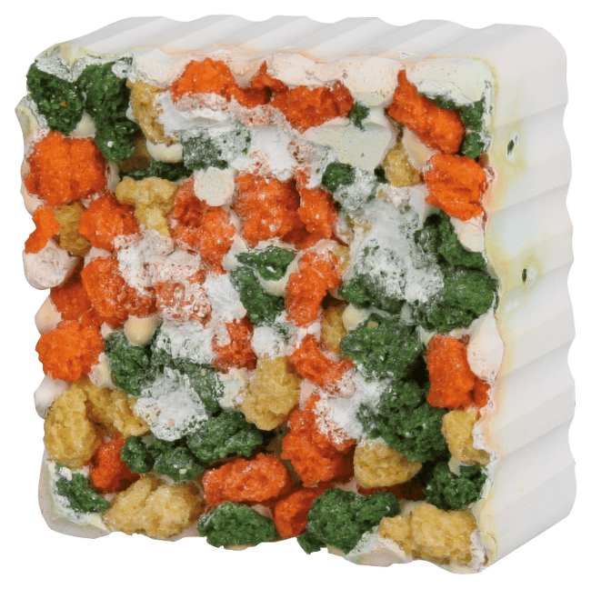 Minerālakmens grauzējiem - TRIXIE Gnawing Stone with Vegetable Croquettes and Seaweed​, 80 g